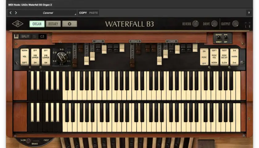 Simulation d'un orgue Hammond Waterfall B3 avec deux claviers, des pédales et des tirettes pour contrôler le son.