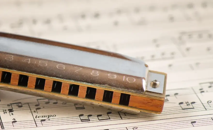 Bien choisir son harmonica et améliorer son jeu