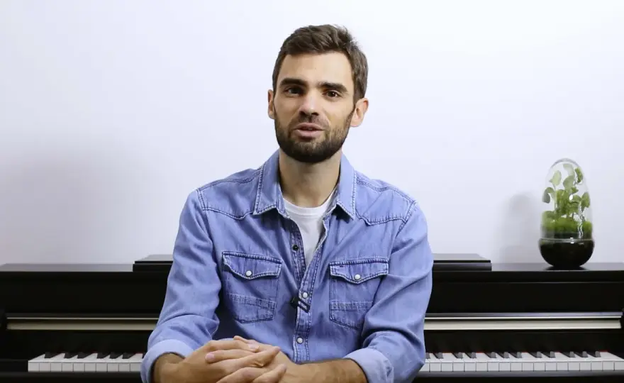 Piano à quatre mains - réussir le jeu à deux sur un seul piano