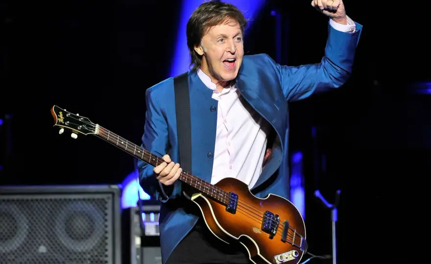 La basse de Paul McCartney - Höfner, Rickenbacker et réglages